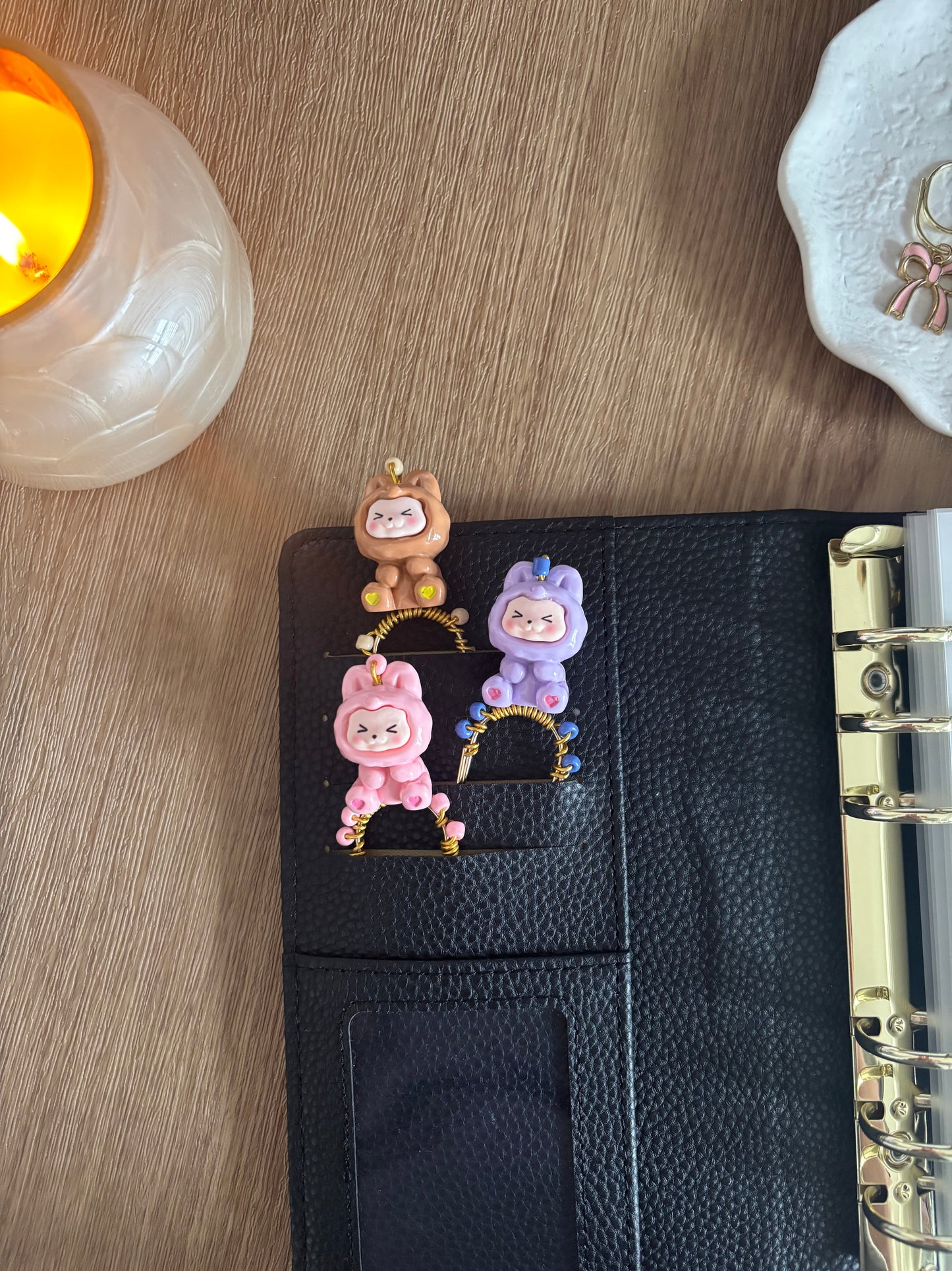 La Bu Budget Big Sister Binder Charm