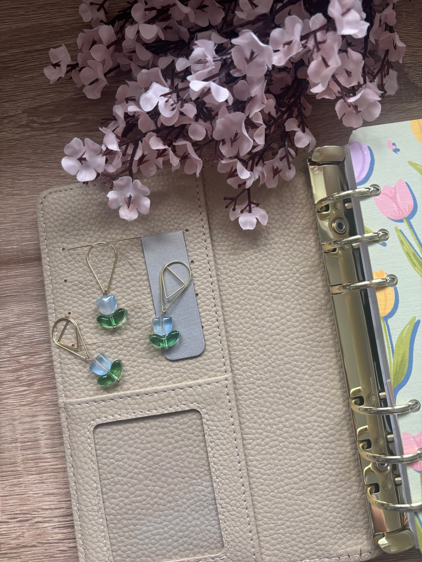 Tulip Pop Binder Charm