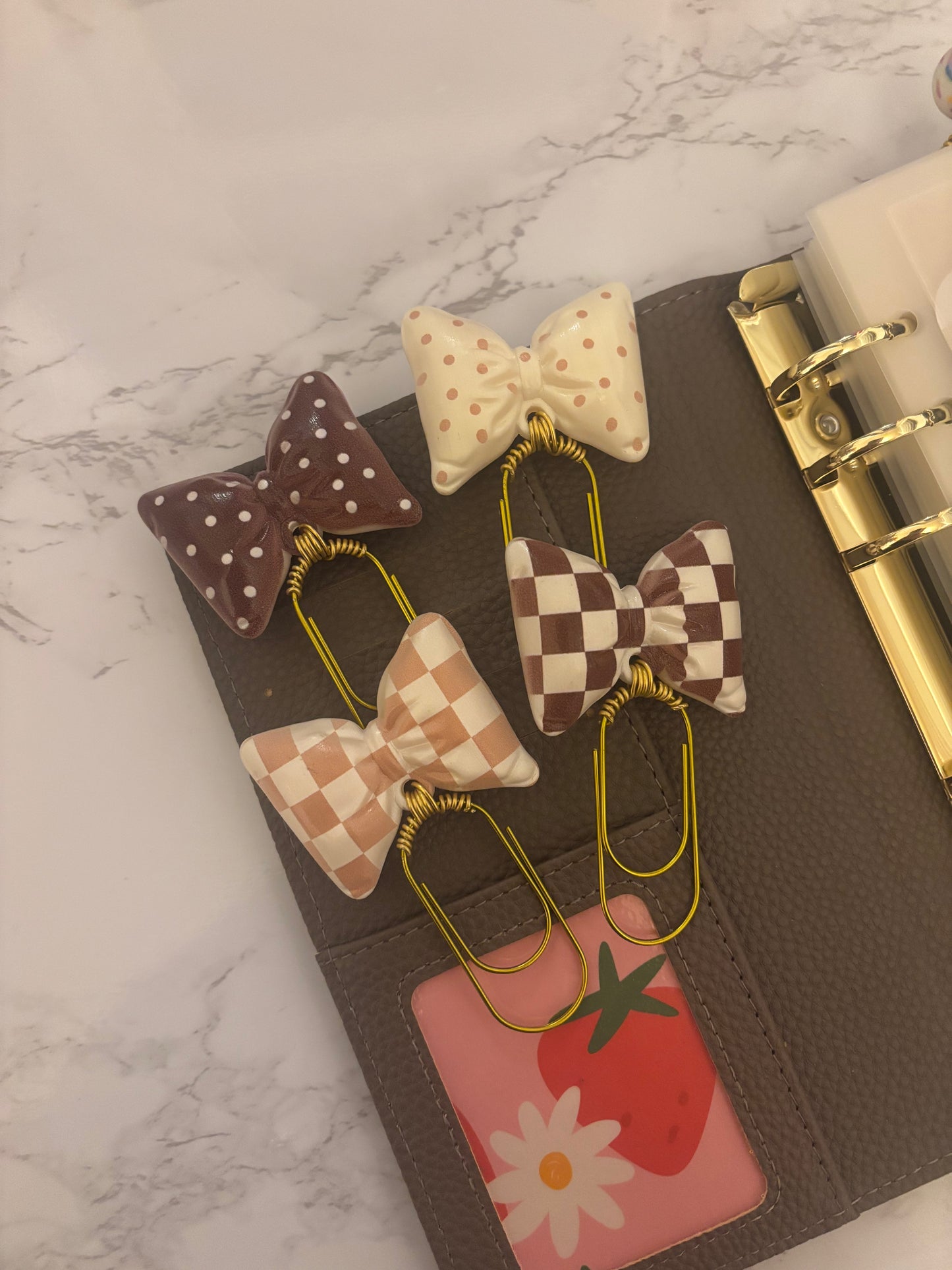 Toffee Pop Large Binder Charm Bows