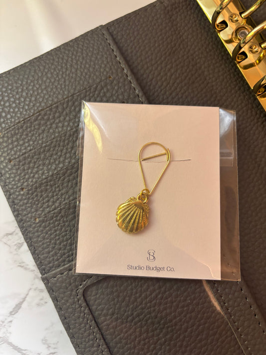 Golden Tide Binder Charm