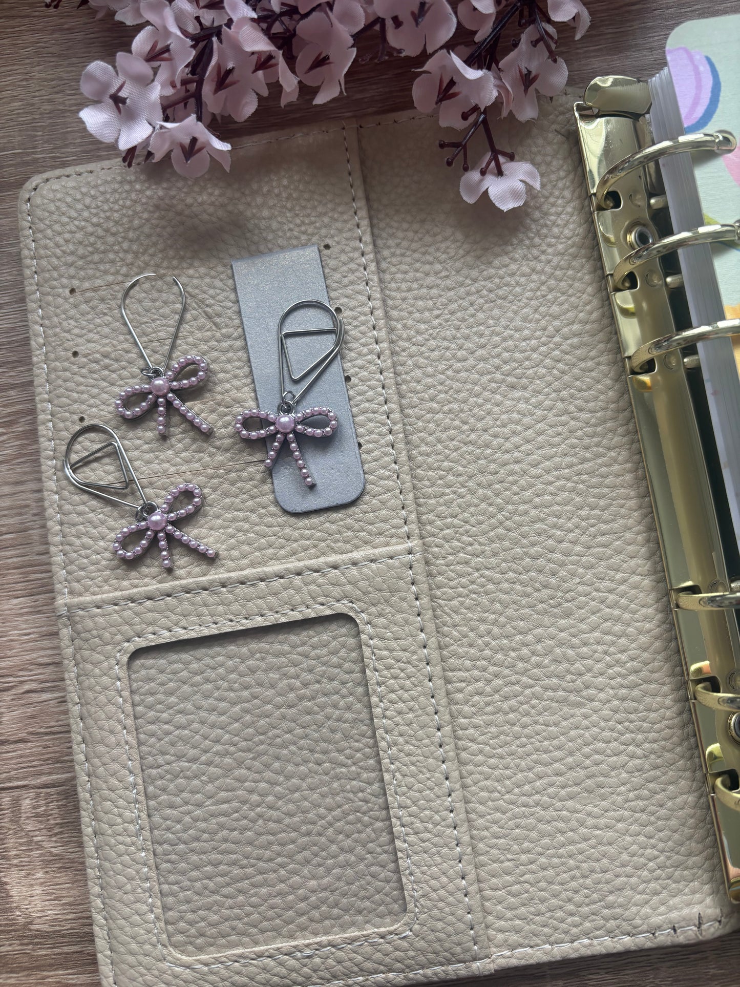 Pearly Bow Binder Charm